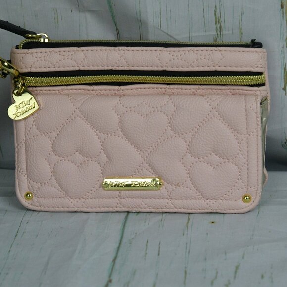 Betsey Johnson Pink Quilted Heart Wallet Wristlet Zip / Snap Fold - Picture 1 of 6